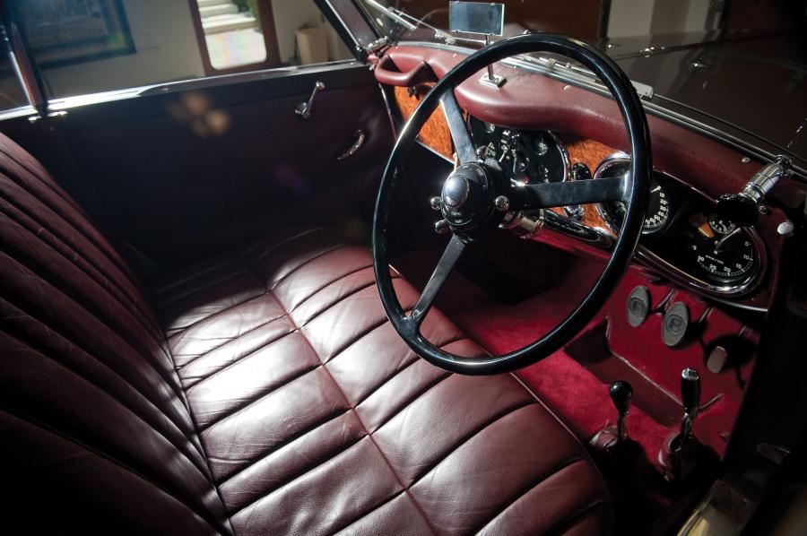 Интерьер Bentley 4&frac14;-Litre Cabriolet by Worblaufen 1938 года  (фото 9 из 14)